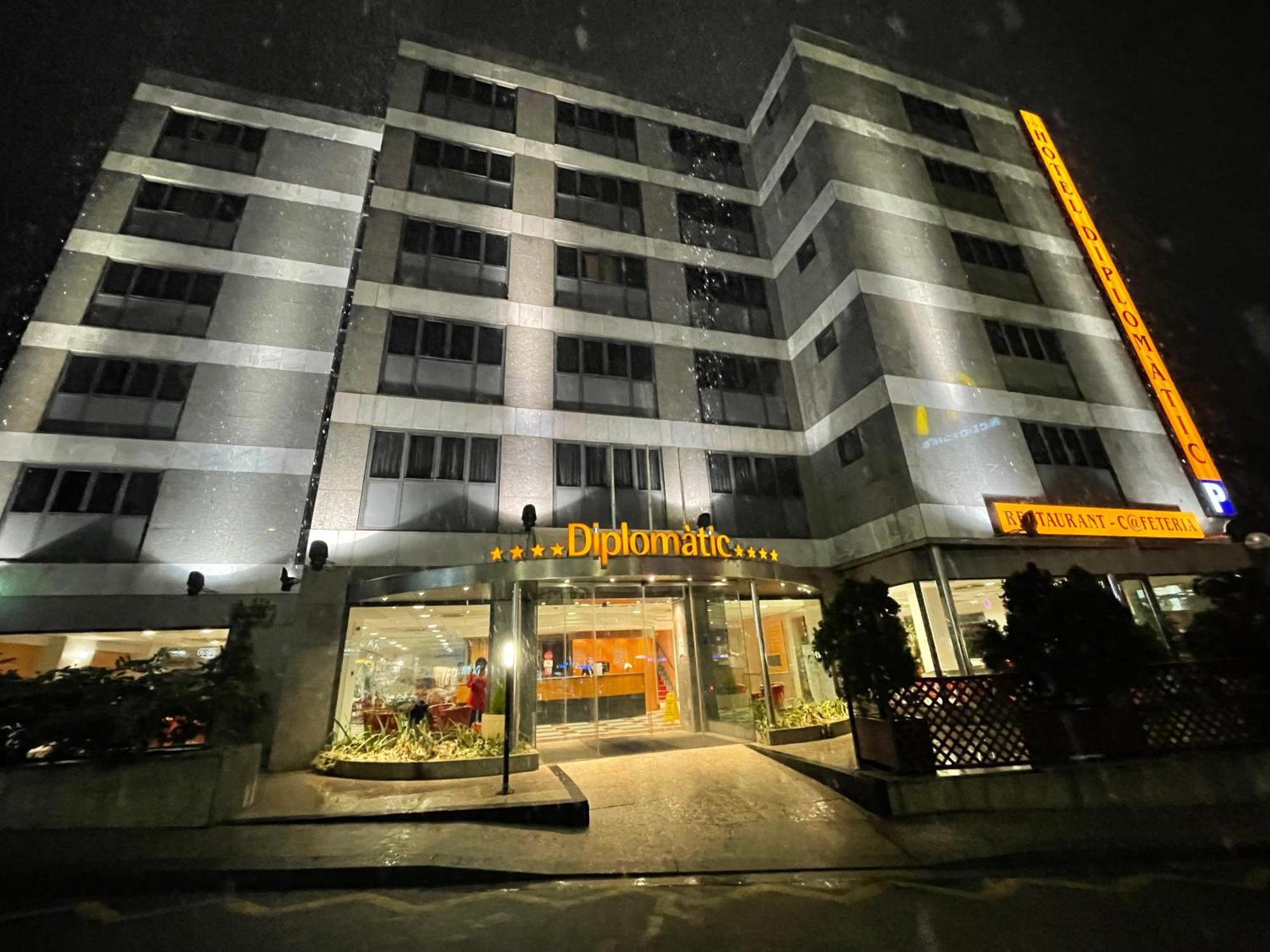 Zenit Diplomatic Hotel Andorra la Vella Exterior photo