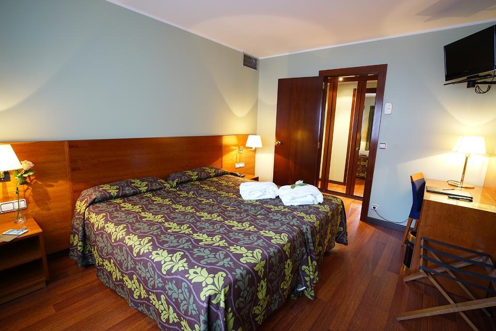 Zenit Diplomatic Hotel Andorra la Vella Exterior photo